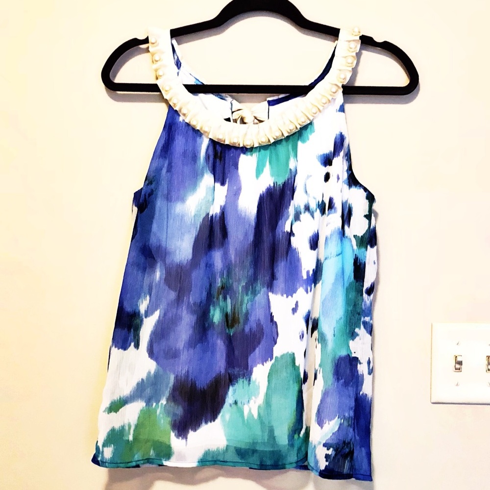 💥Gorgeous Multicolor Top with Pearl Neckline - Picture 1 of 7